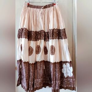 VERANISI Circle Skirt Sz.‎ M Made in India 100 % Cotton Brown & Tan